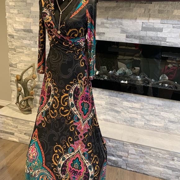 Paisley Print Maxi Dress - Picture 7 of 9